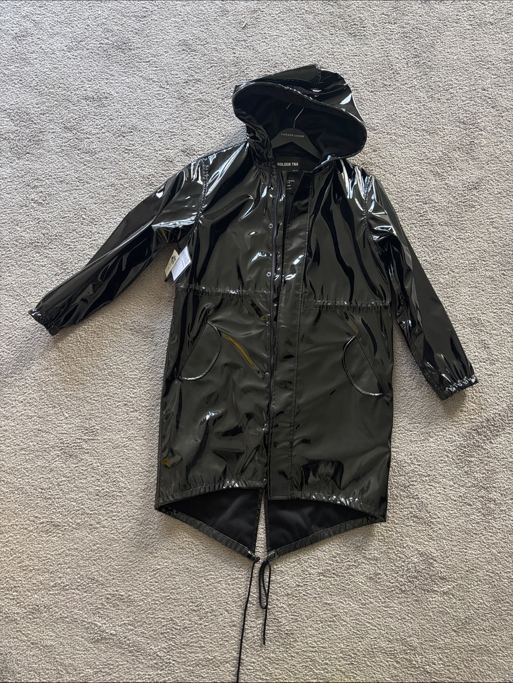 NWT！artizia tna Black Hooded Patent Raincoat